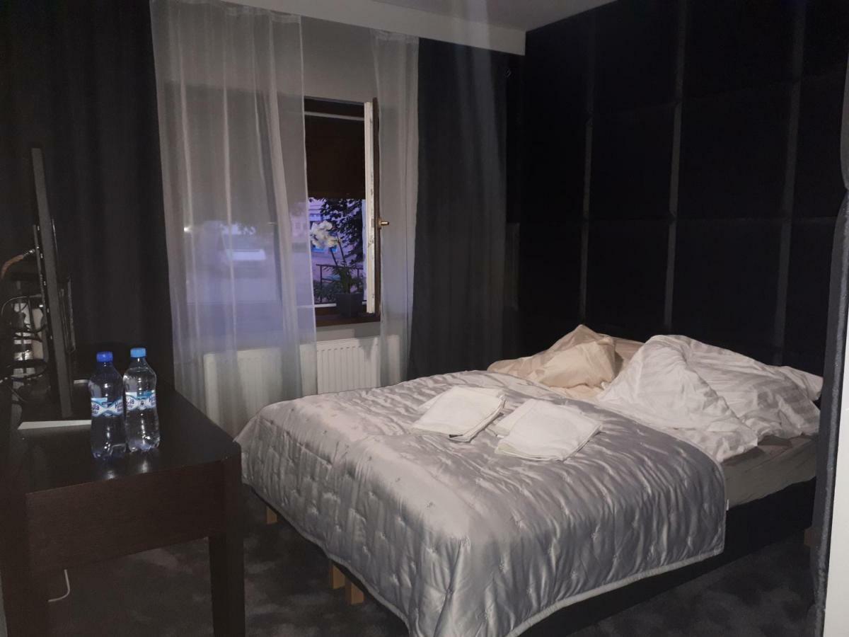 Apartamenty Centrum- Kochanowskiego -Dawniej Two-Bedroom Apartment Zielona Góra Exterior foto